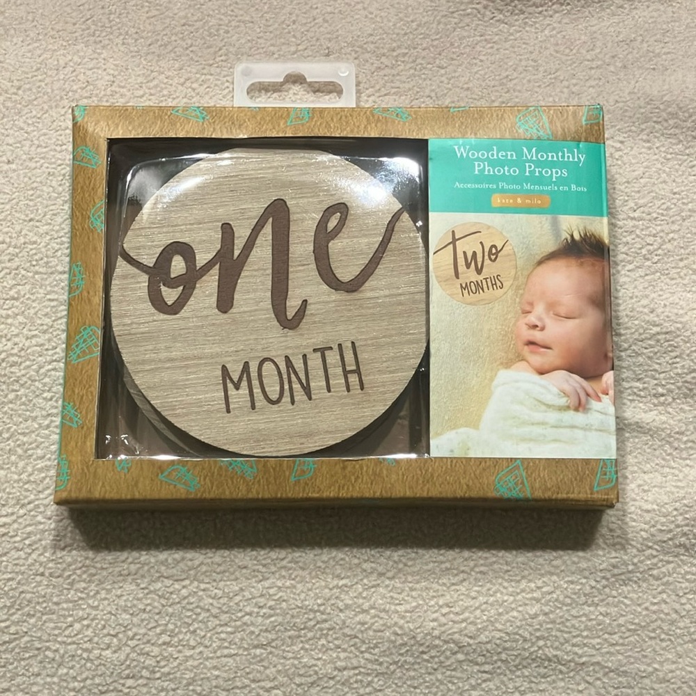 Wooden Baby Monthly Milestone Props (Natural Wood)